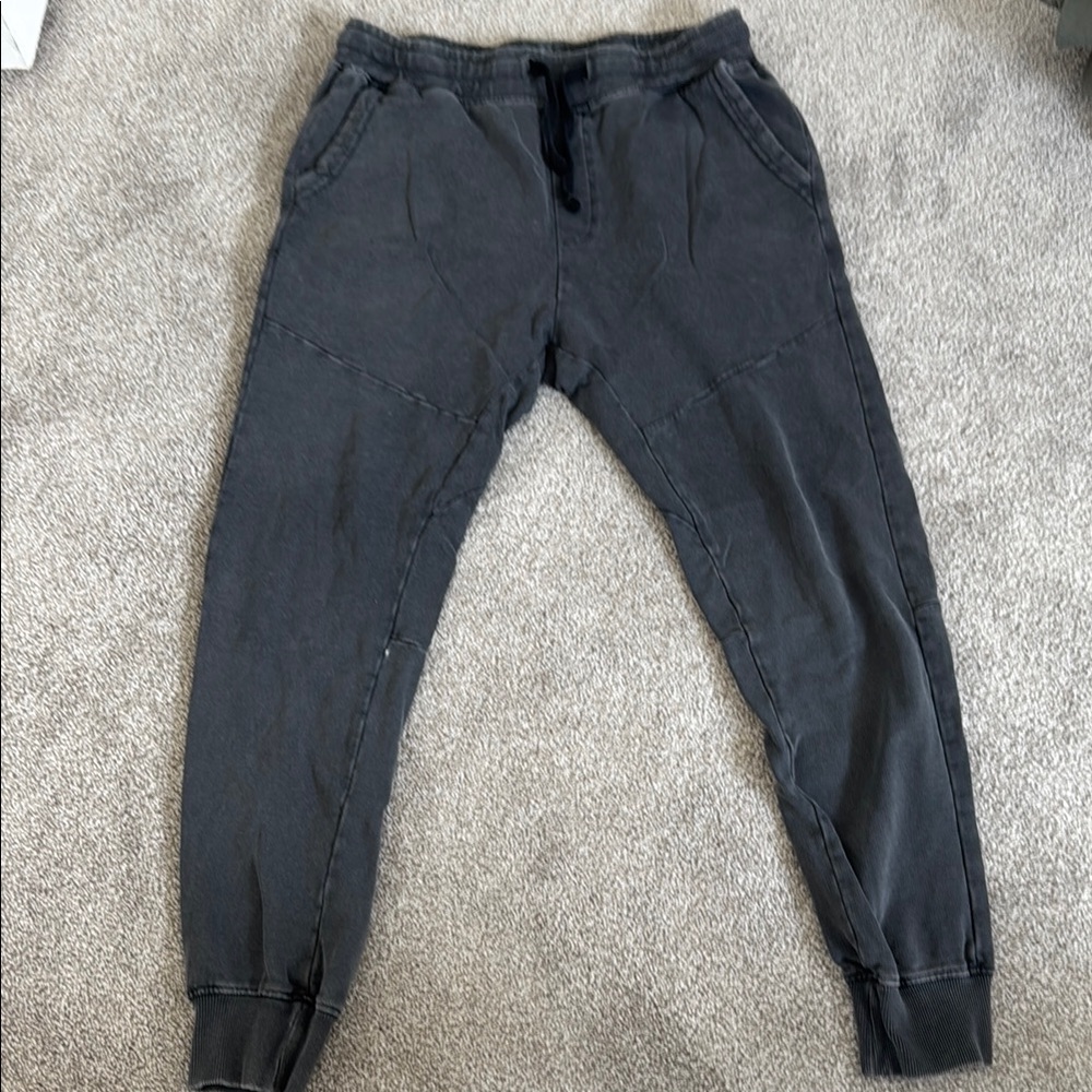 Hedge Men's Gray Jogger Pants